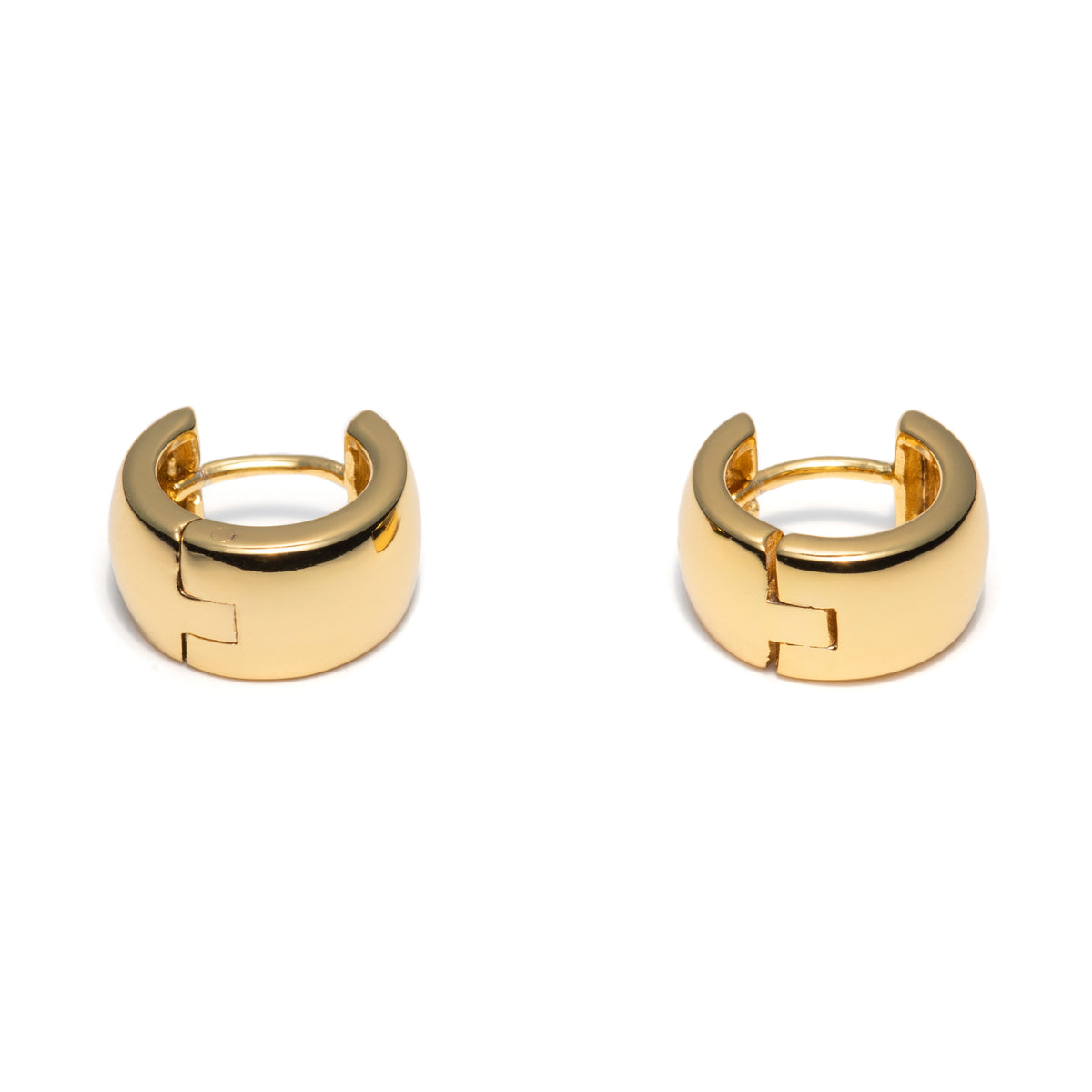 Essential Huggie Hoops