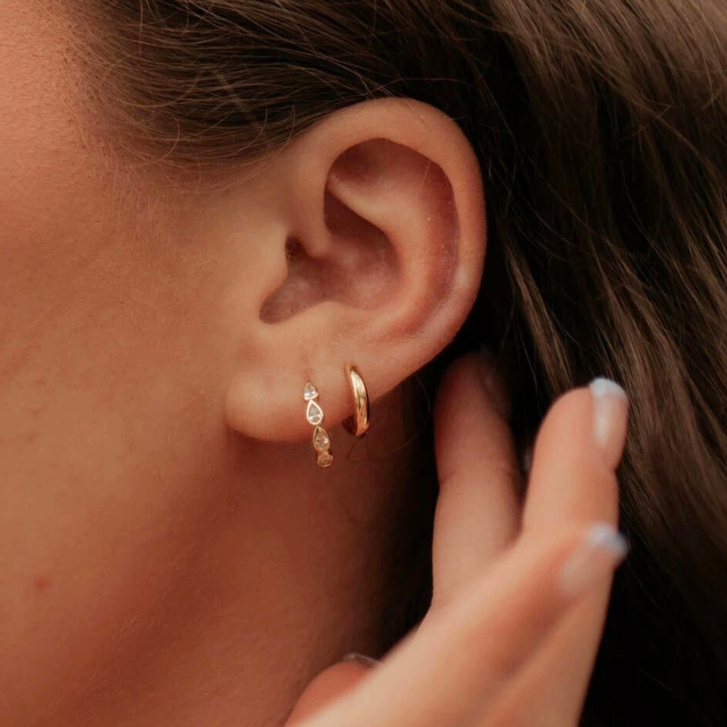 Main Character Single Earrings - Rainbow Drop Hoop Gold